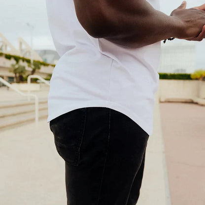 Sommar T-shirt Herr – Drop Cut Basic Shirt med Rundhals & Längre Skärning