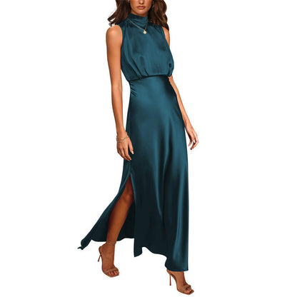 Imogen – Satin-Kleid mit Stehkragen
