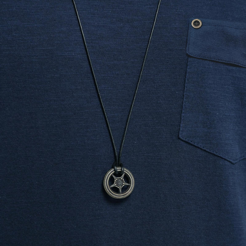 Camiseta casual vintage para hombre con escote en V y bolsillo en el pecho – Estilo urbano moderno para día a día y salidas