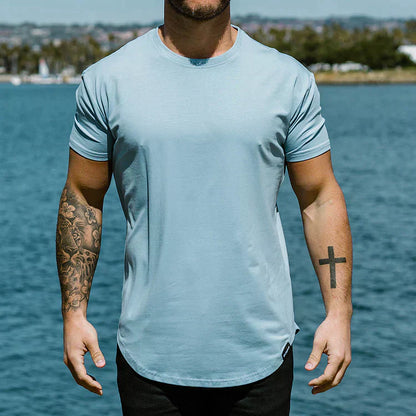 Sommar T-shirt Herr – Drop Cut Basic Shirt med Rundhals & Längre Skärning