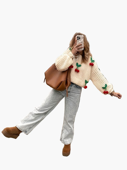 Damen Pullover mit Kirsch-Stickerei und lässigem Strick-Design – Verspielter Herbst/Winter Style