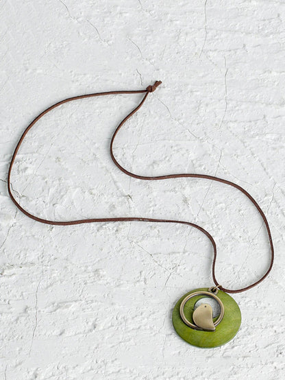 Unisex retro halsband med fågelberlock för fester och presenter