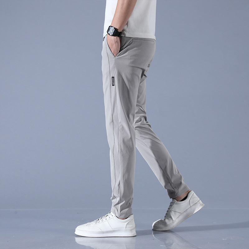Herren Jogginghose Slim Fit mit Reißverschlusstaschen