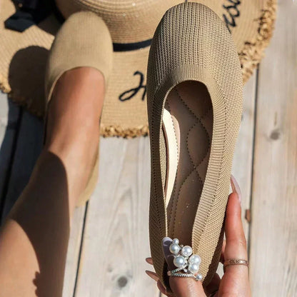 Wygodny, płaski but