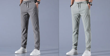 Herren Jogginghose Slim Fit mit Reißverschlusstaschen