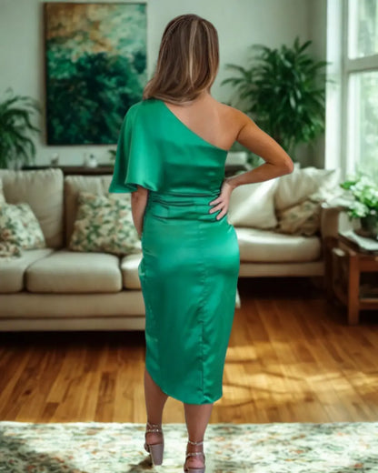 Dam Asymmetrisk midiklänning för eleganta tillfällen och aftonklädsel