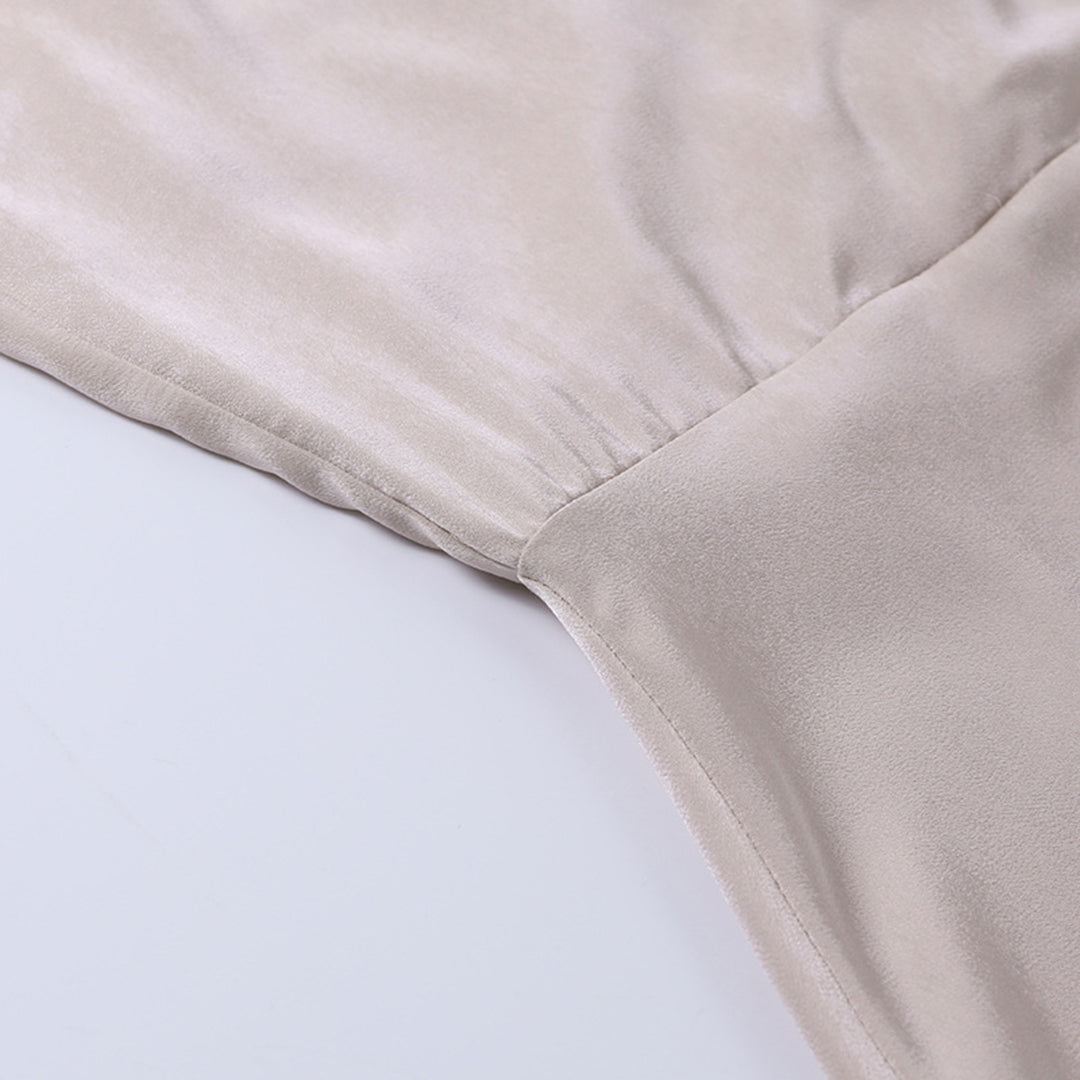 Dam Aftonklänning med omlotturringning och slits – Elegant maxiklänning för festliga tillfällen