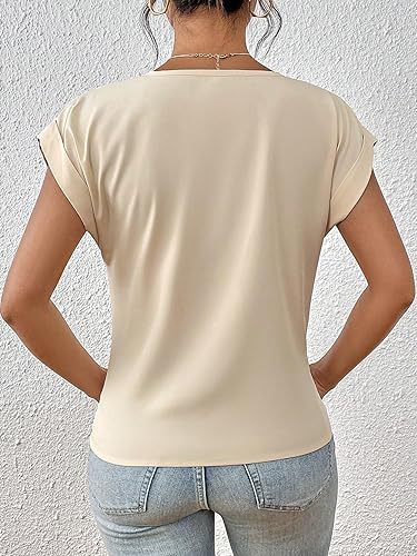 Anne – T-shirt d'été pour femmes avec nœud irrégulier