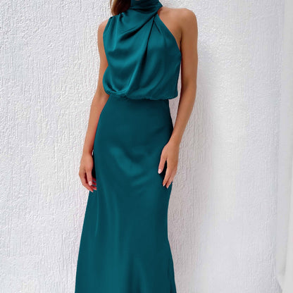 Elegantes Damen Maxikleid mit hohem Kragen – Satin-Look in Olivgrün | Ärmelloses Neckholder-Kleid