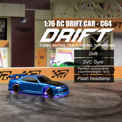 1:76 RC Drift Auto C64 – Ferngesteuertes Driftfahrzeug für Kinder, Jugendliche und Erwachsene, Turbo Racing, Tischrennen, Top Racing