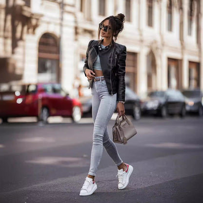 Wendy – Chaqueta ajustada para mujer de cuero vegano en negro