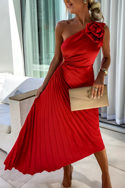 Damelgant one-shoulder plisserad midiklänning med blomapplikation – perfekt för fester & speciella tillfällen